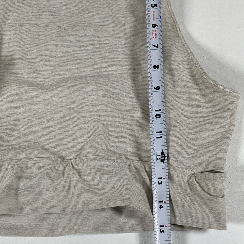 OUTDOOR VOICES Slash Back Open Back Cutout Crop Tank Heather Gray Sport Gym  M - Picture 8 of 10
